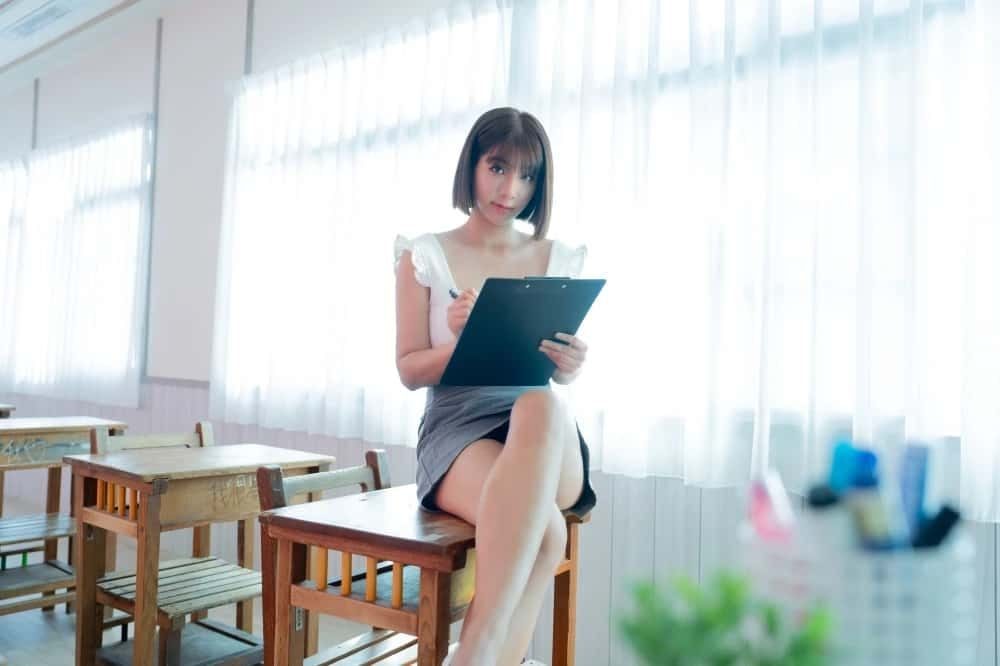 这个面试有点硬 角色养成 实机截图 7